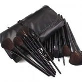 Kit 24 Pincéis De Maquiagem Case Preto.'