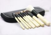 Kit 9 Pincéis Réplica da Bobbi Brown + case.'