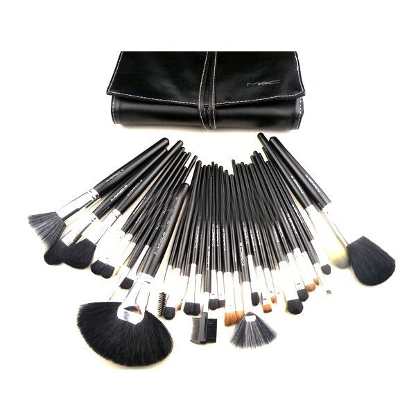 Kit 32 Pincéis Preto Mac.'