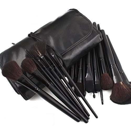 Kit 24 Pincéis De Maquiagem Case Preto.'