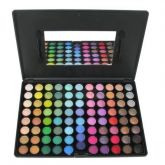 Paleta de 96 cores de sombras.'