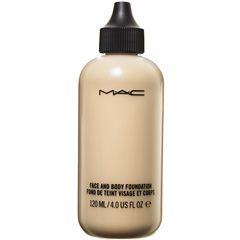 Face and Body Foundation da MAC.