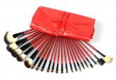 Kit com 22 pincéis vermelhos.'